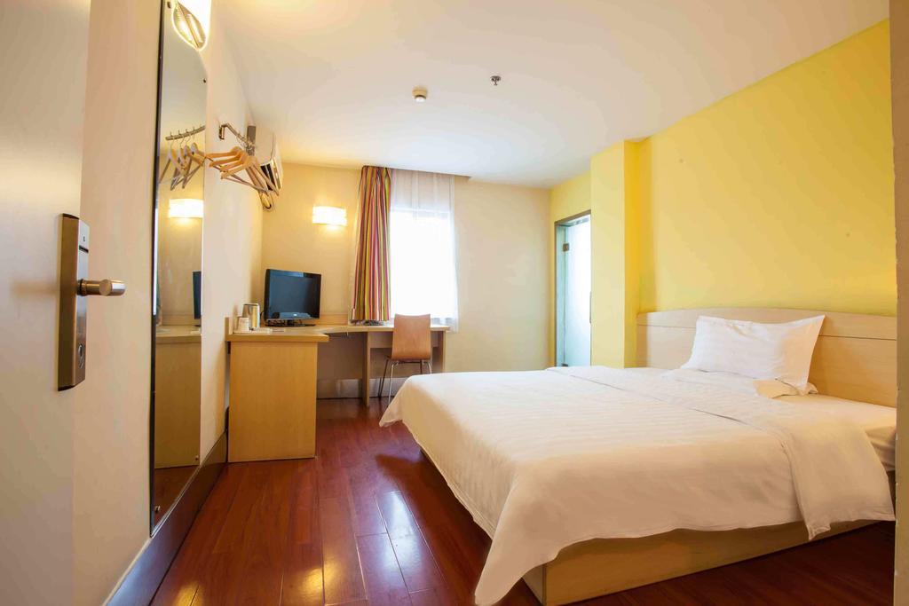 7 Days Inn Meizhou Jiangnan Kedu Commercial Plaza Oda fotoğraf